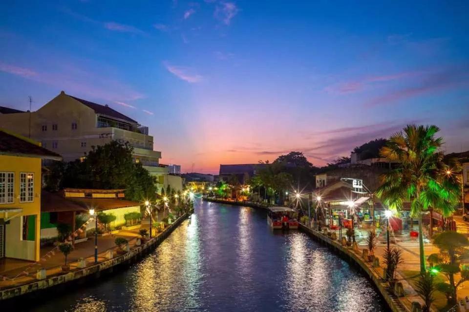 The Pool Premium Room-jonker